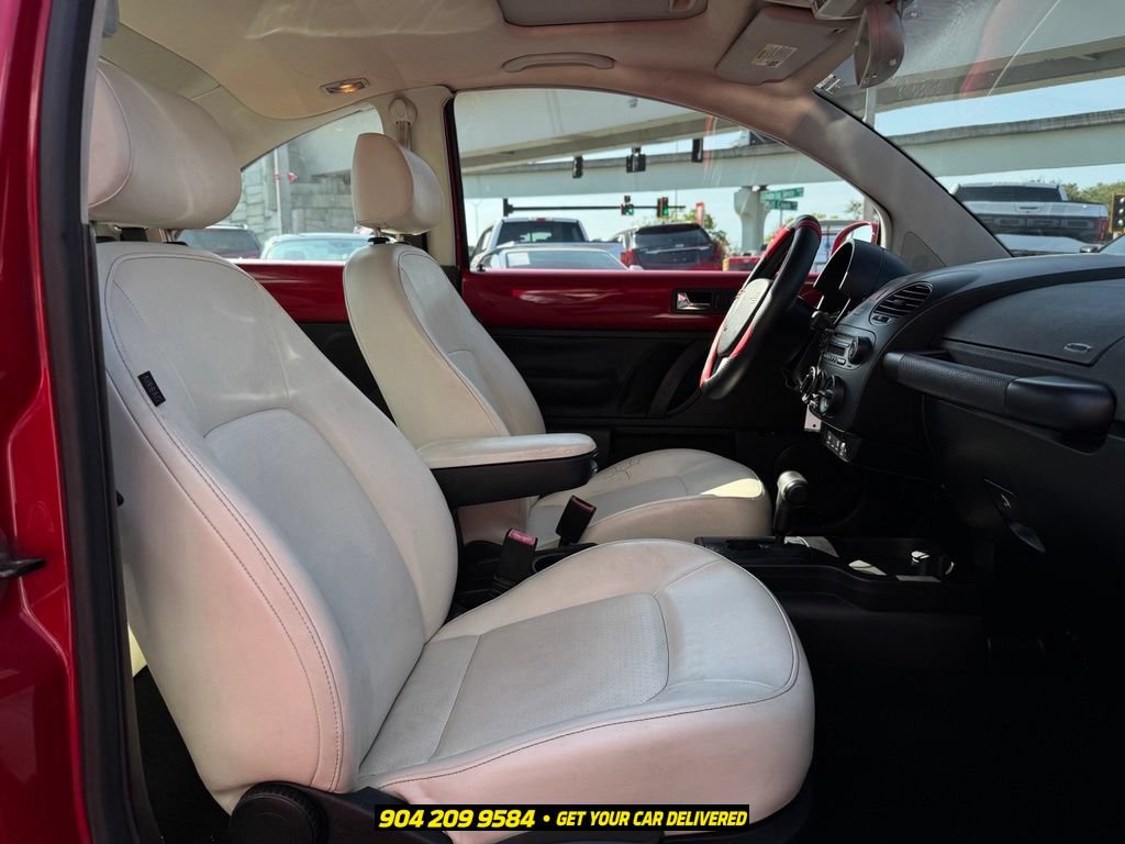 Used 2010 Volkswagen Beetle Coupe FWD image 18