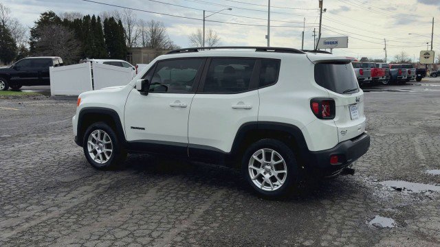 Used 2019 Jeep Renegade Latitude w/ Cold Weather Group image 6