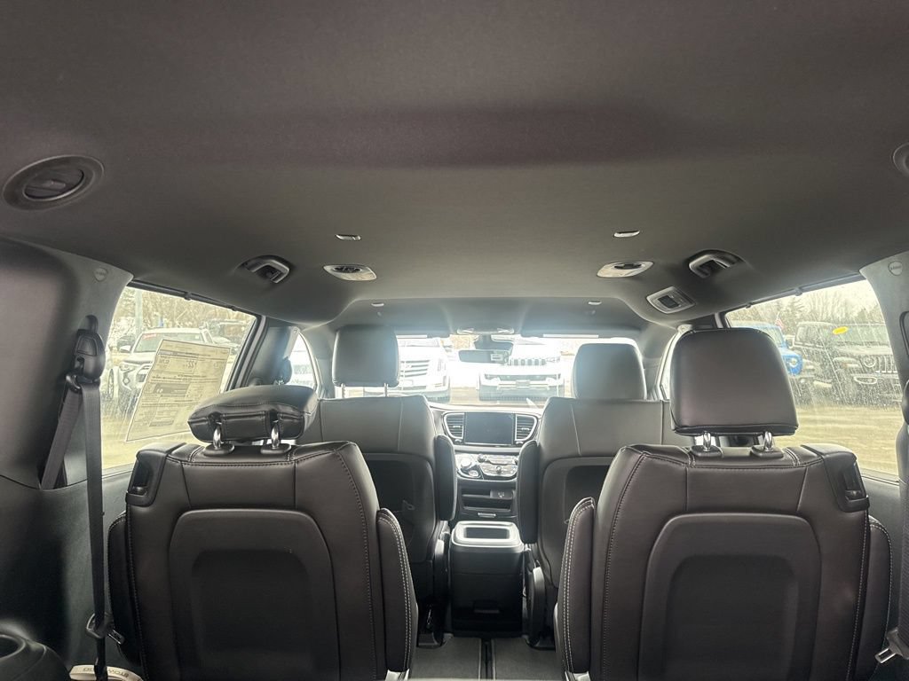 New 2026 Chrysler Voyager LX FWD image 14