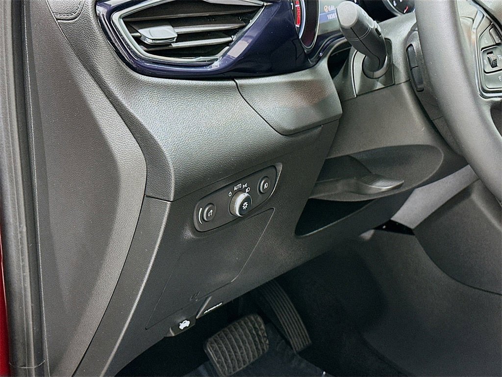 Used 2023 Buick Encore GX Select w/ Safety Package II image 10