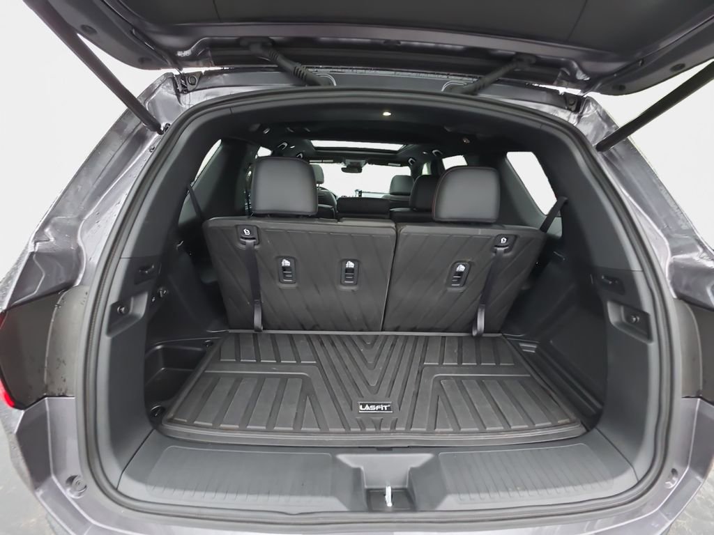 Certified 2025 Honda Pilot Black Edition image 23