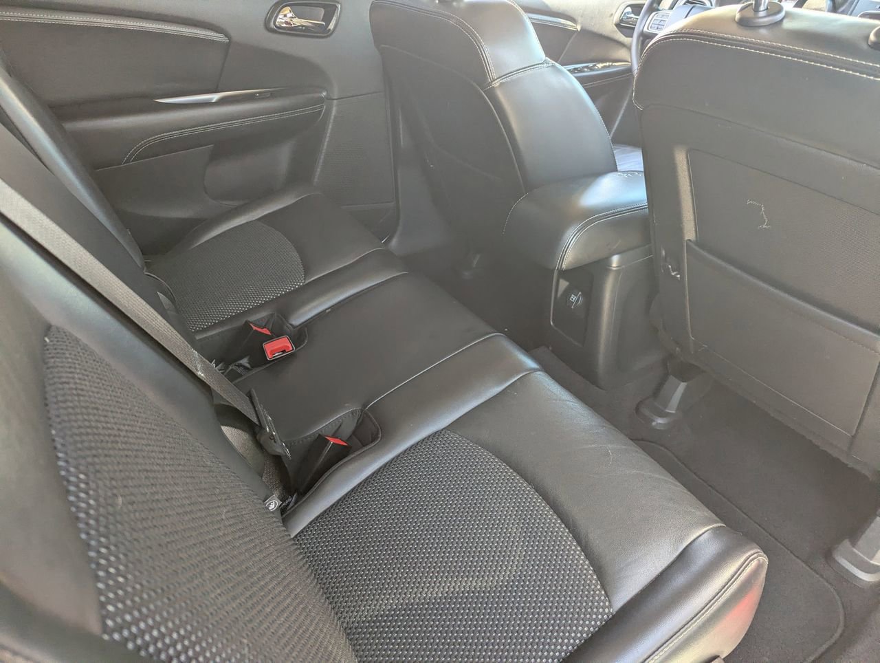 Used 2019 Dodge Journey Crossroad w/ Driver Convenience Group FWD image 11