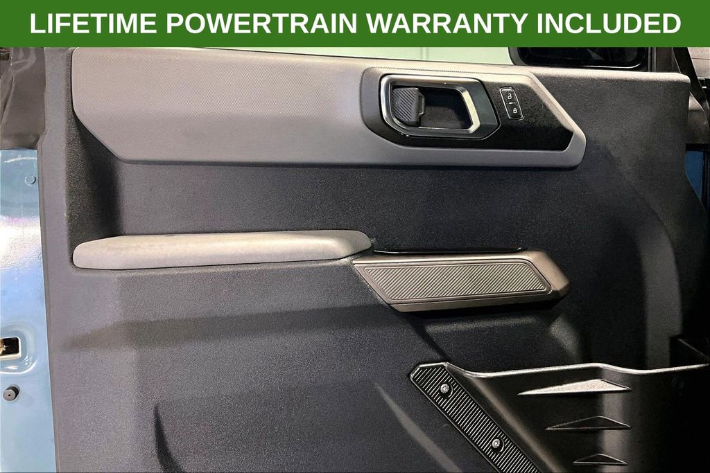 Used 2023 Ford Bronco Everglades image 20