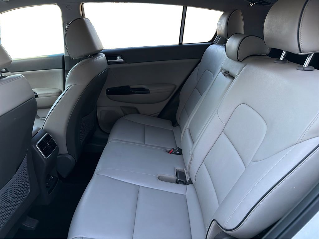 Used 2018 Kia Sportage EX image 11