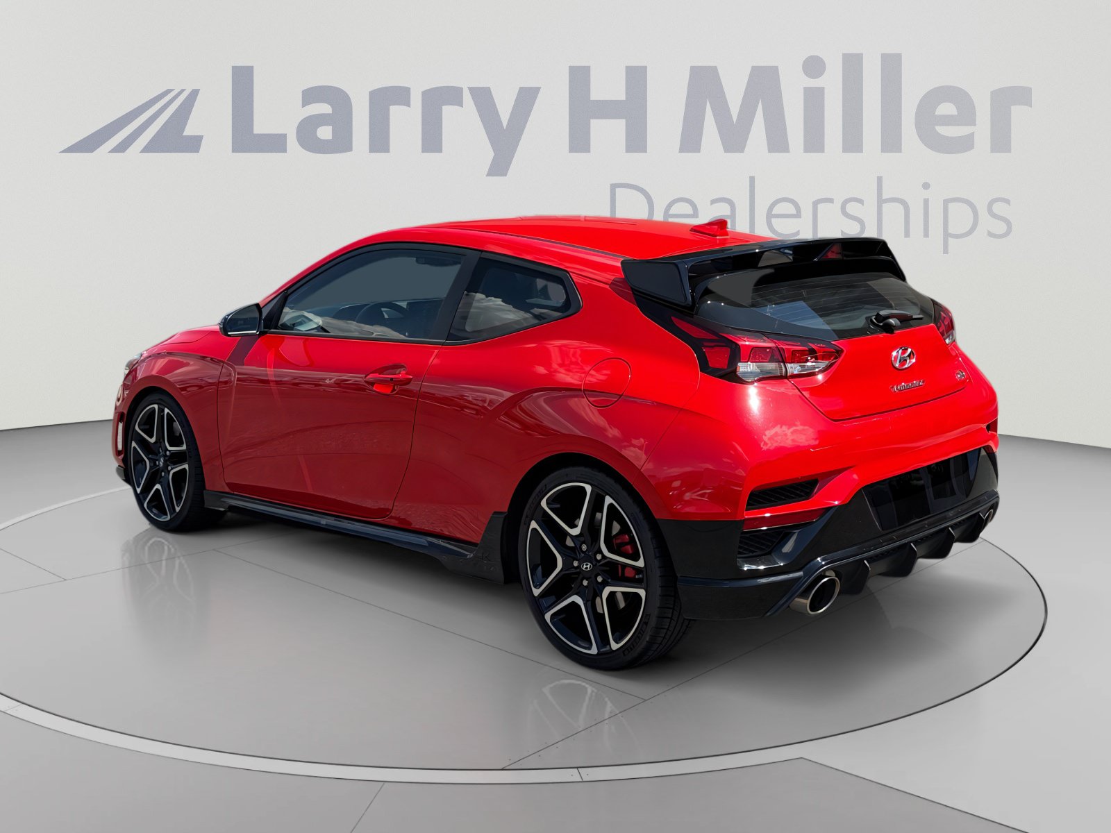 Certified 2021 Hyundai Veloster N FWD image 3