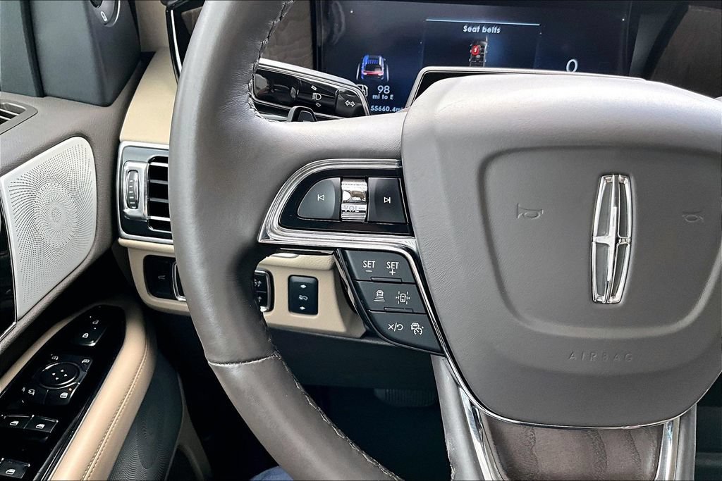 Used 2023 Lincoln Navigator L Reserve AWD/4WD image 28