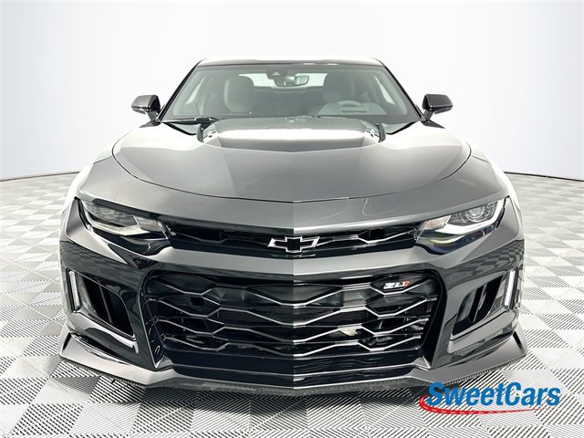 Used 2022 Chevrolet Camaro ZL1 image 2