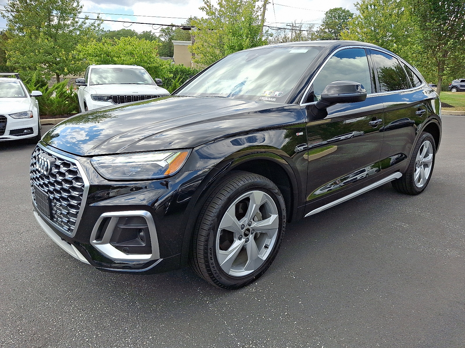 Certified 2024 Audi Q5 2.0T Premium Plus image 3