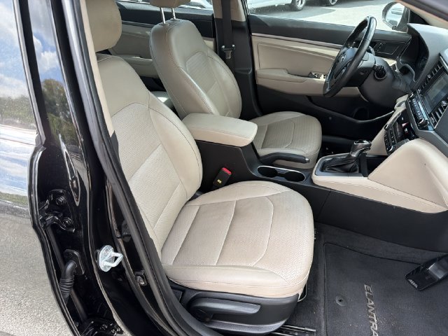 Used 2018 Hyundai Elantra Limited w/ Limited Ultimate Package 02 FWD image 15