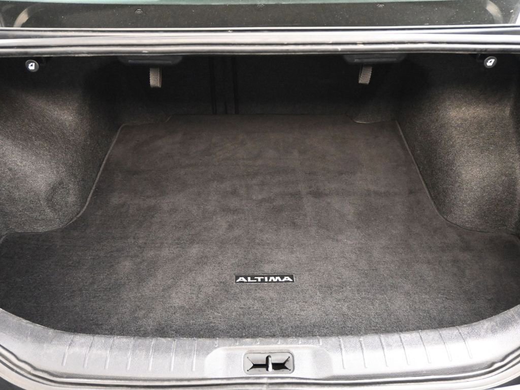 Used 2022 Nissan Altima 2.5 SV image 16