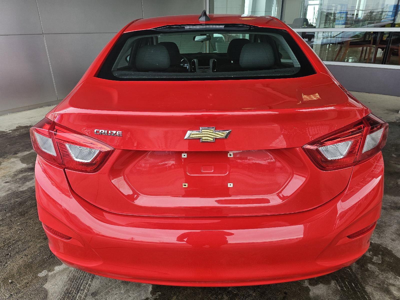 Used 2017 Chevrolet Cruze LS image 4