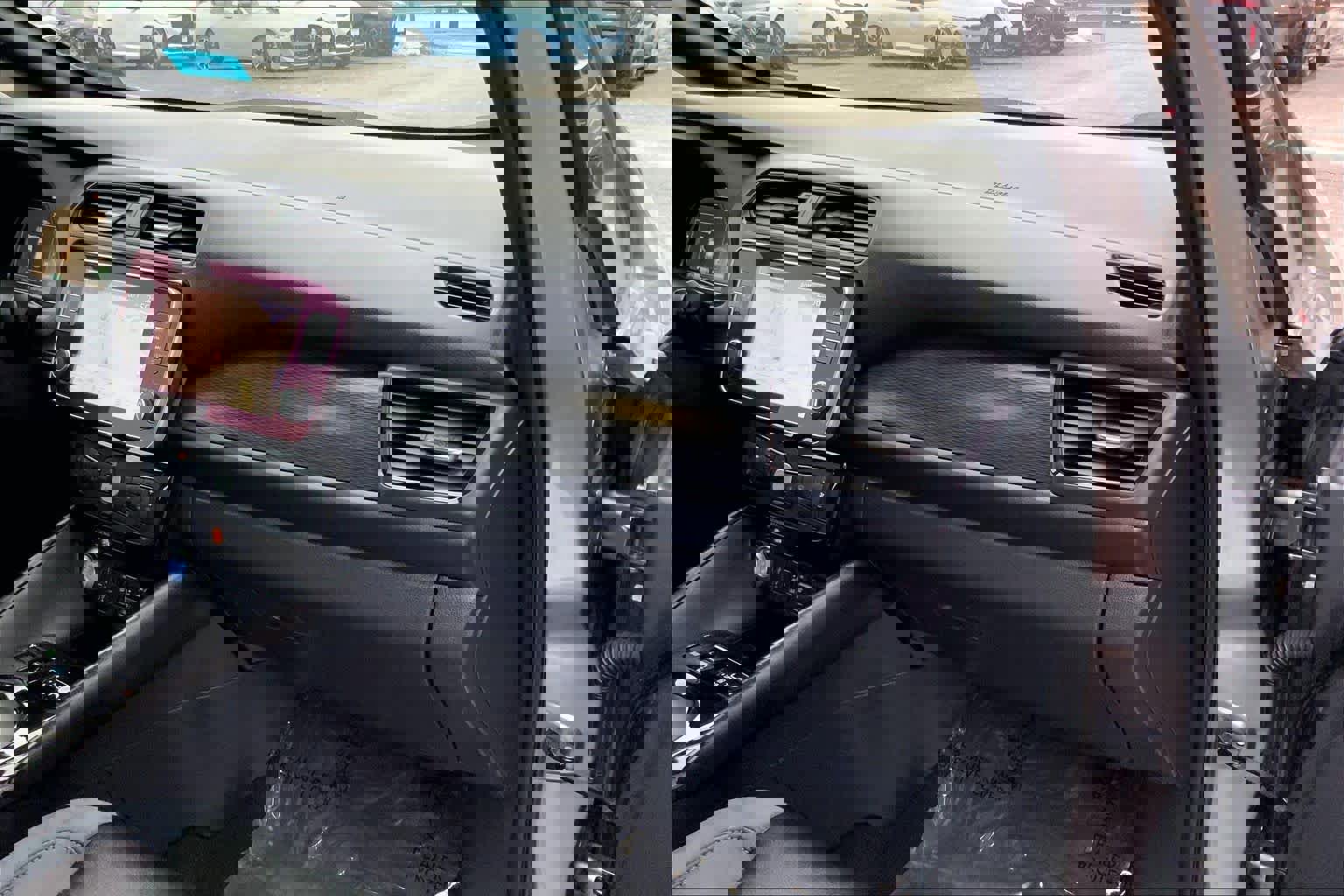 Used 2021 Nissan Leaf SL Plus image 17