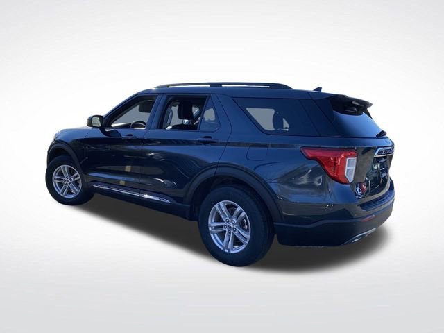 Certified 2022 Ford Explorer XLT w/ Equipment Group 202A image 3