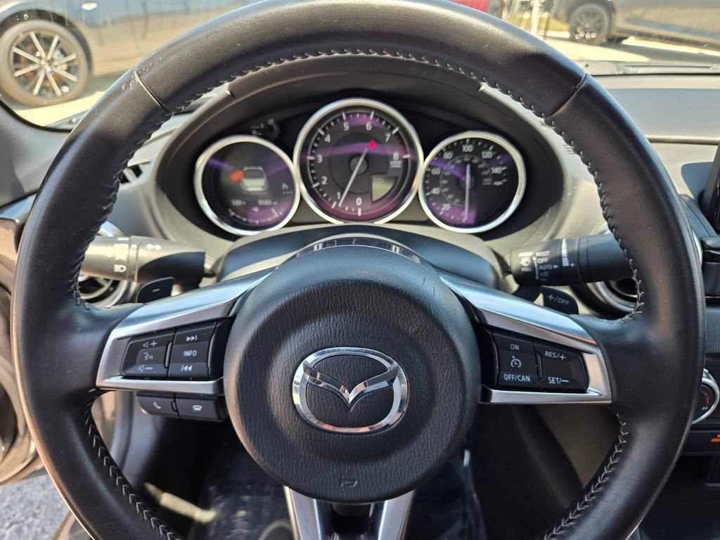 Used 2023 MAZDA MX-5 Miata Grand Touring RWD image 29