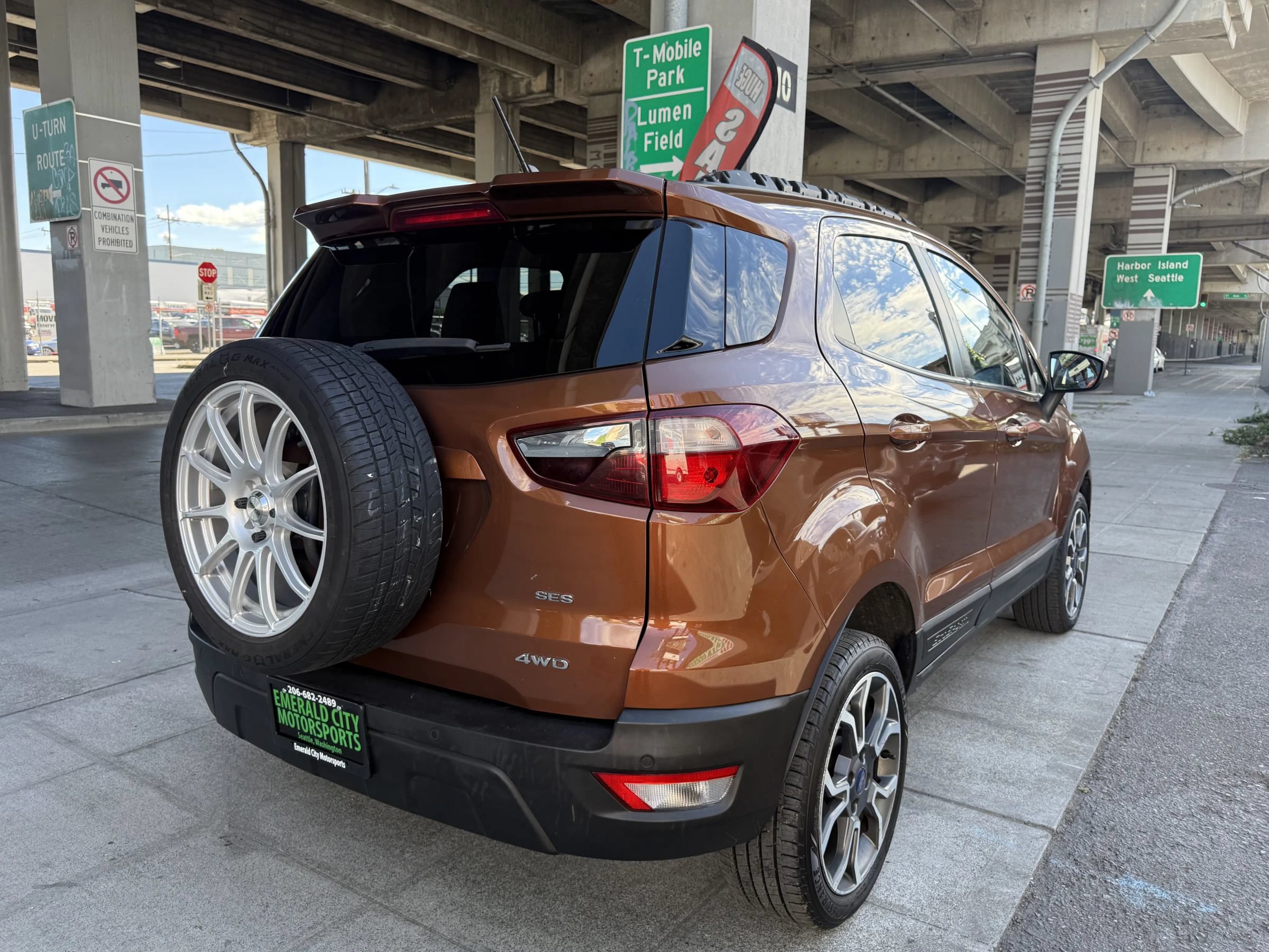 Used 2020 Ford EcoSport SES AWD/4WD image 5