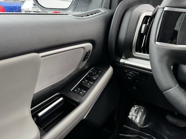 Certified 2025 Ford Expedition Max Active image 34
