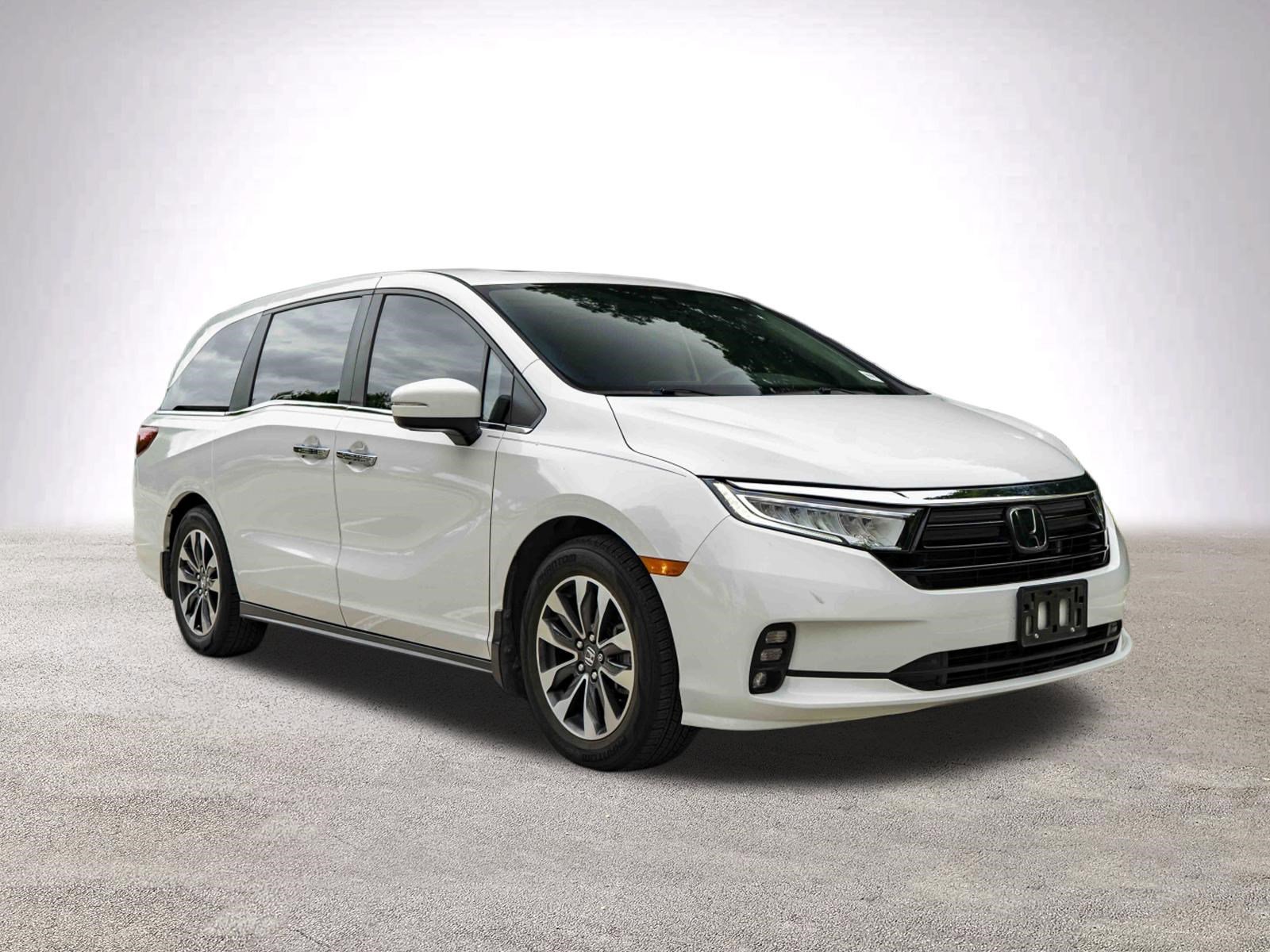 Used 2024 Honda Odyssey EX-L image 2