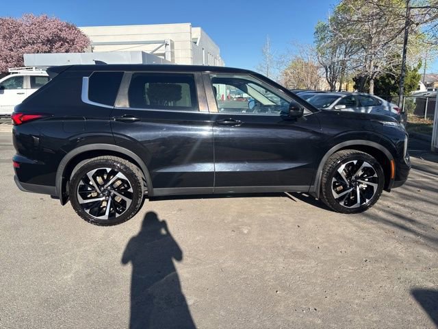 Used 2022 Mitsubishi Outlander ES image 7