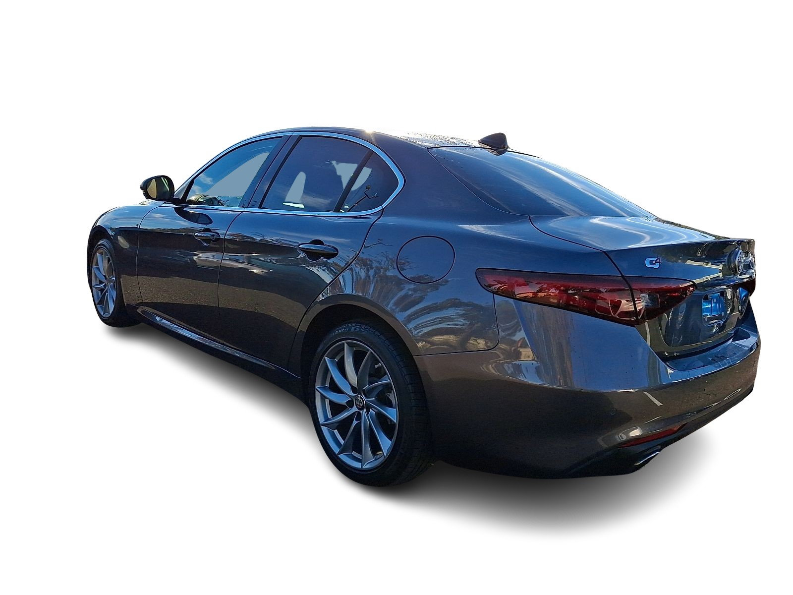 Used 2017 Alfa Romeo Giulia AWD w/ Cold Weather Package image 4