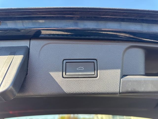 Used 2023 Volkswagen Atlas SEL R-Line image 28