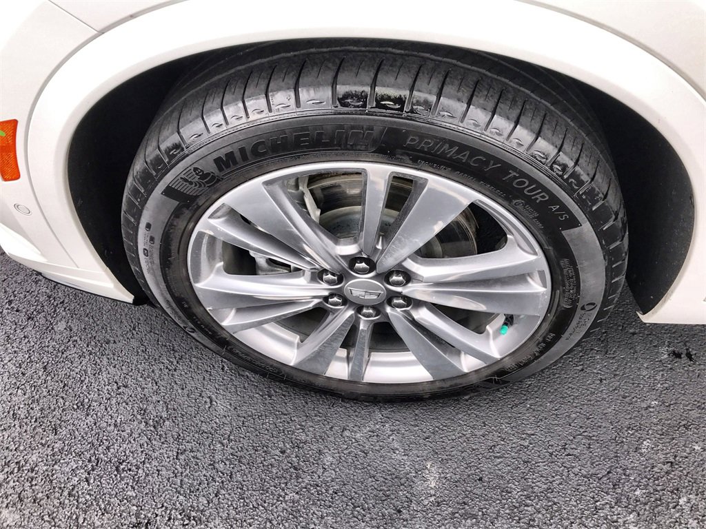 Used 2023 Cadillac XT6 Premium Luxury image 10