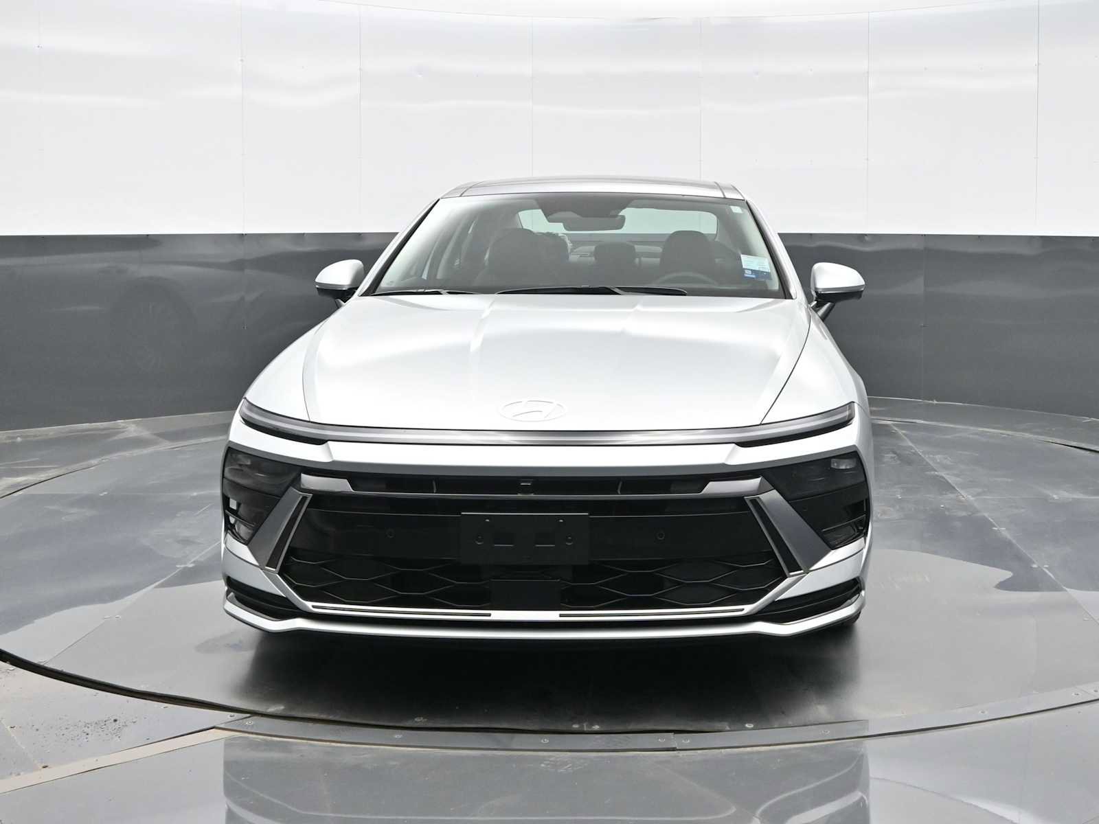 New 2026 Hyundai Sonata Limited image 3