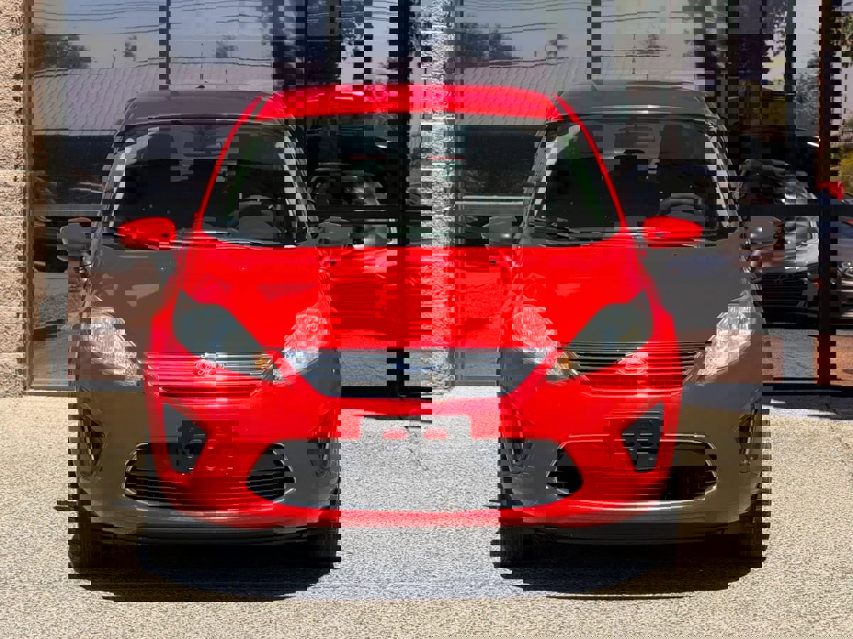 Used 2012 Ford Fiesta SE FWD image 19