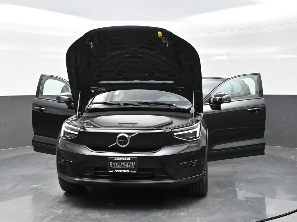 Used 2023 Volvo C40 P8 Recharge Ultimate image 40