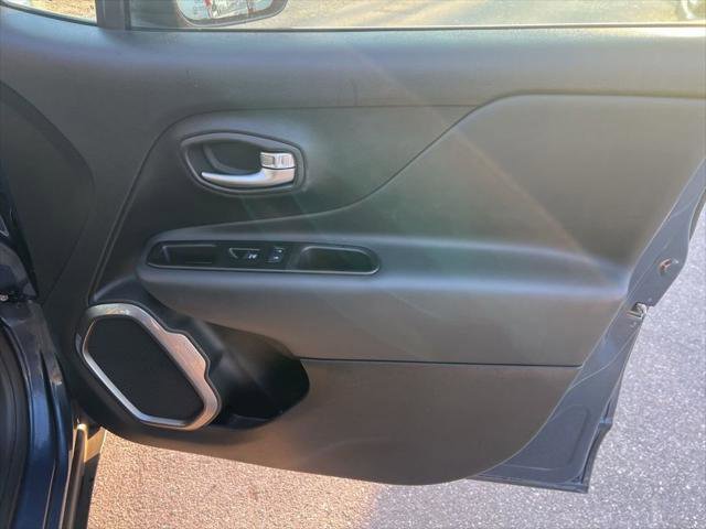 Certified 2020 Jeep Renegade Limited image 41