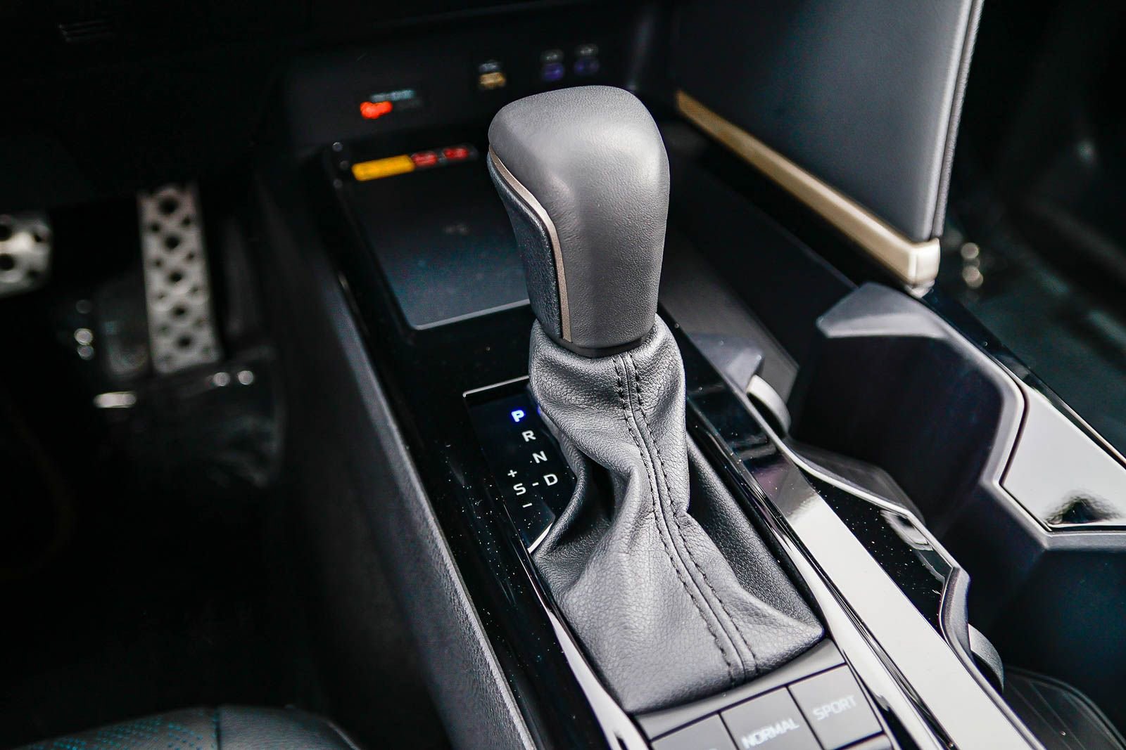 Used 2025 Toyota Camry XSE w/ Premium Package FWD image 24