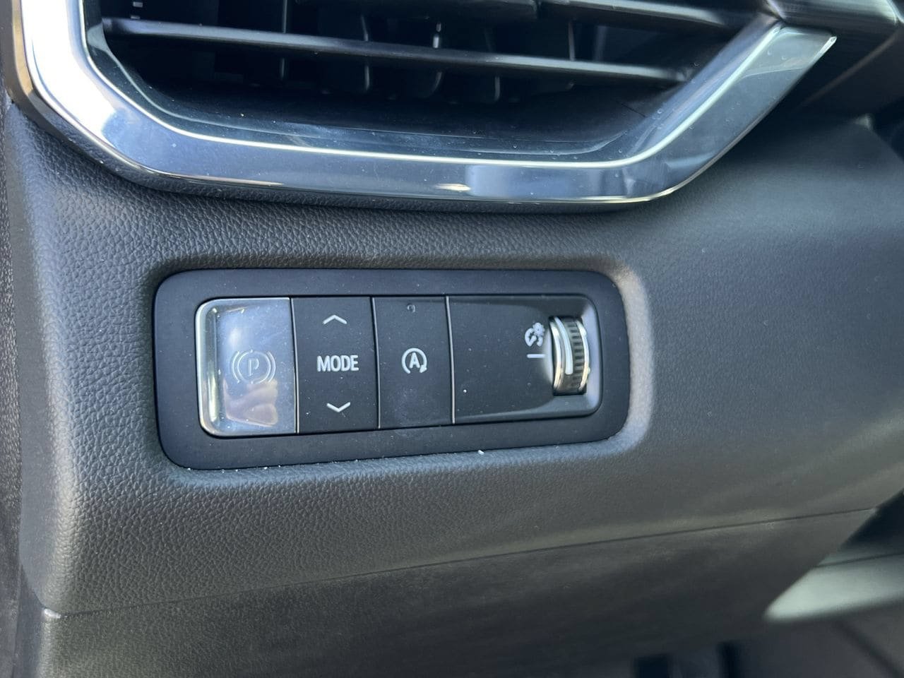 Used 2026 GMC Acadia Elevation FWD image 14