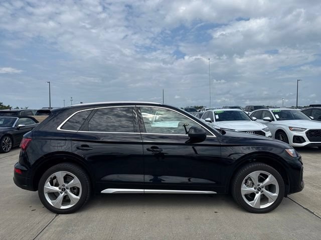 Used 2021 Audi Q5 Prestige AWD/4WD image 2