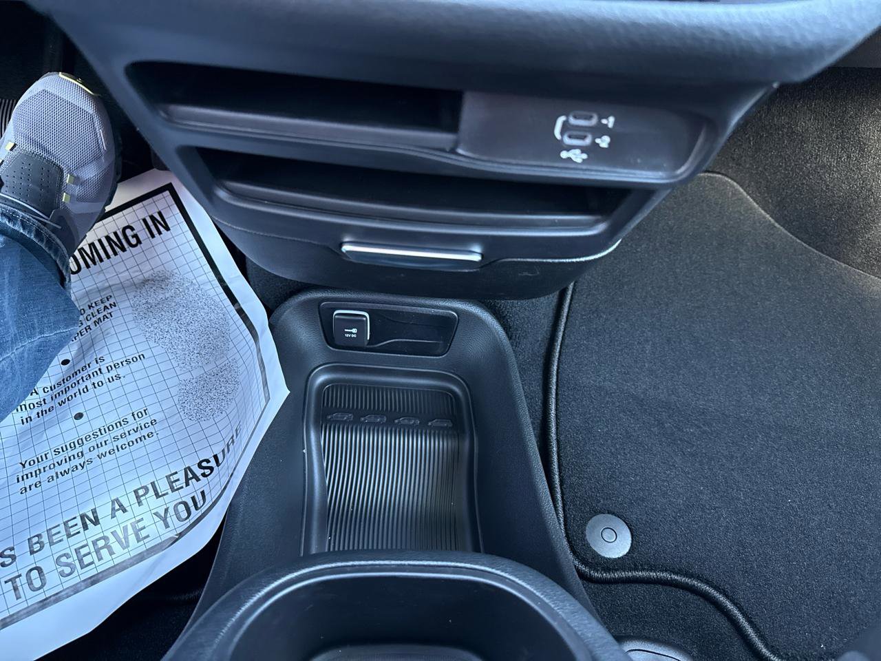 New 2026 Chrysler Pacifica Select image 36