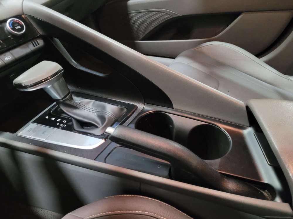 Used 2022 Hyundai Elantra SEL w/ Cargo Package image 26