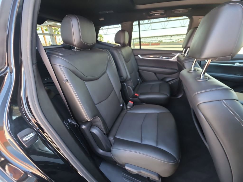 Certified 2024 Cadillac XT6 Sport w/ Technology Package image 28