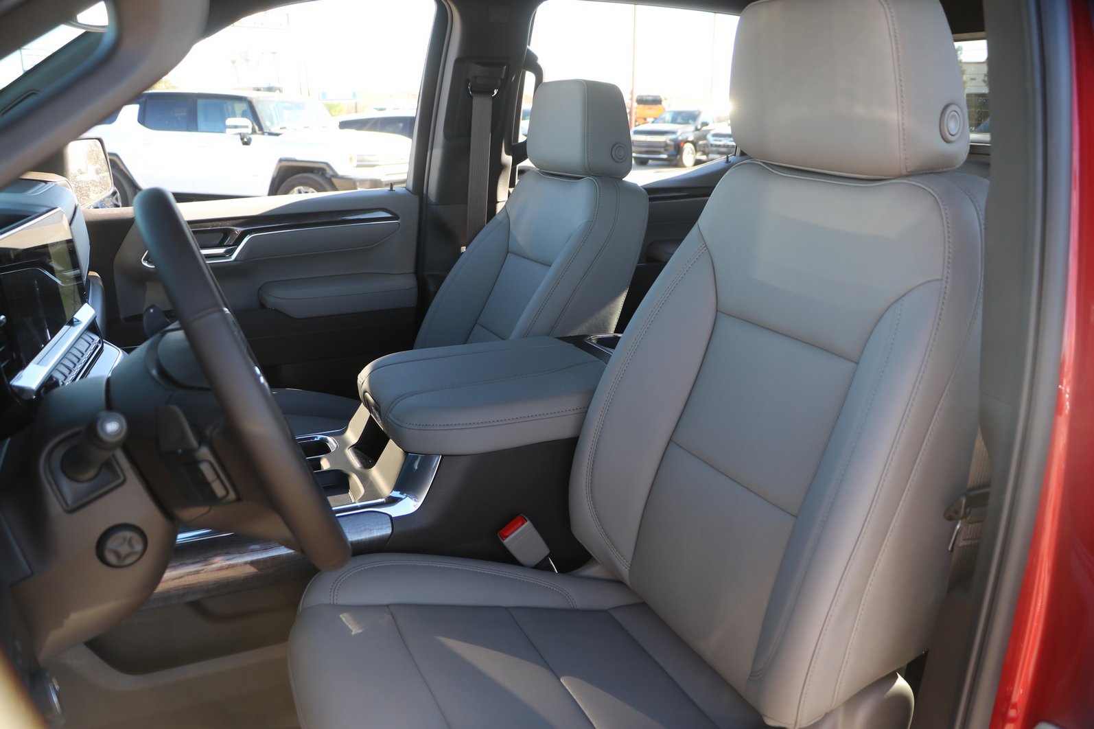 New 2026 Chevrolet Silverado 1500 LTZ w/ LTZ Convenience Package II AWD/4WD image 14