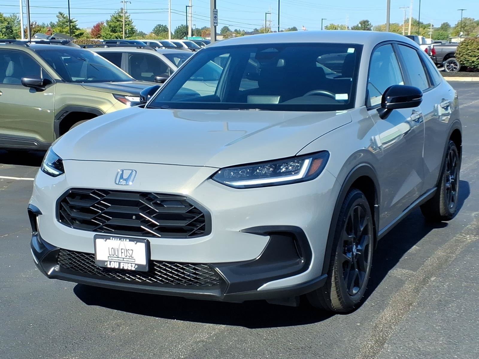 Used 2024 Honda HR-V Sport image 2