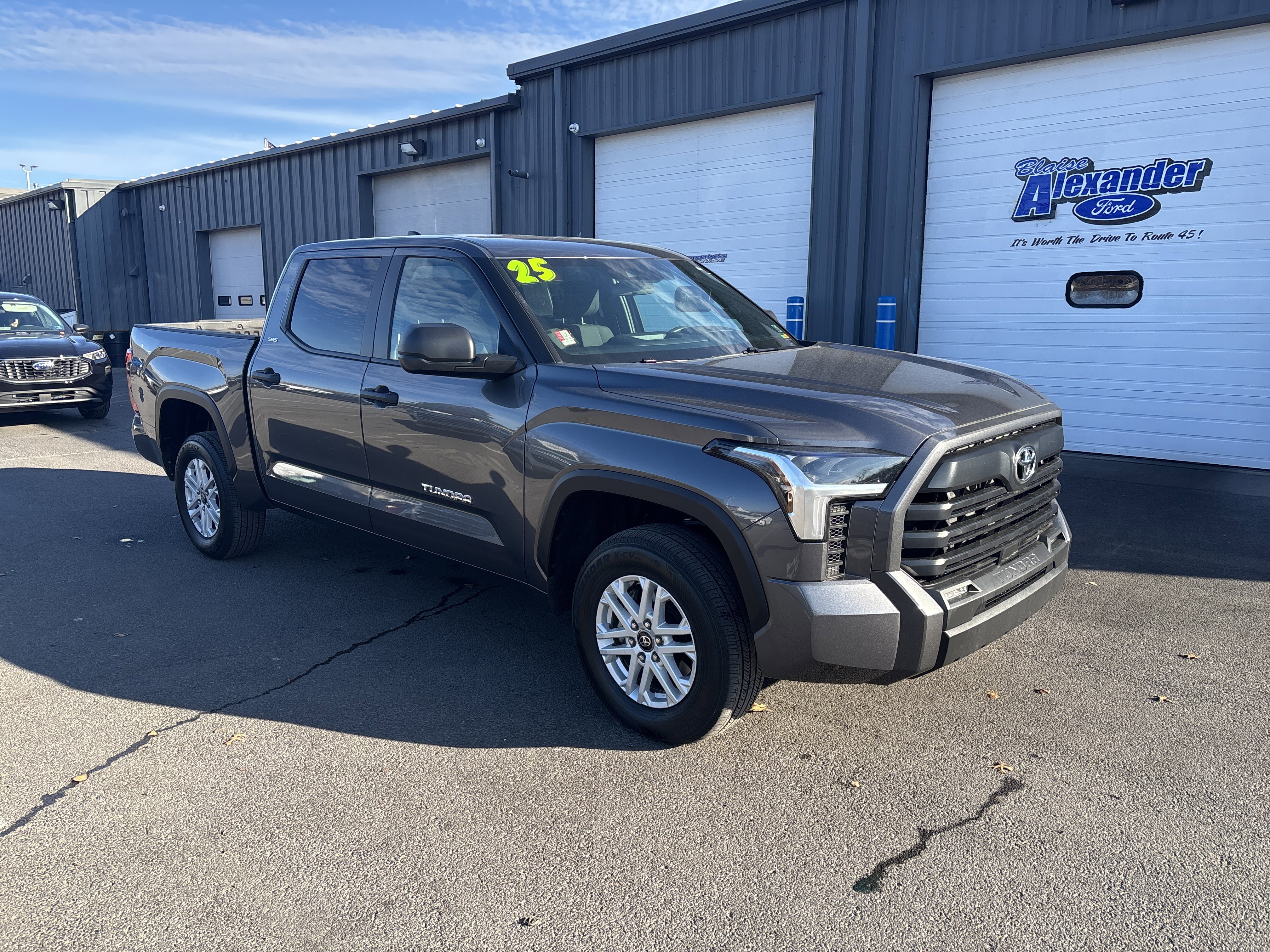 Used 2025 Toyota Tundra SR5 image 1