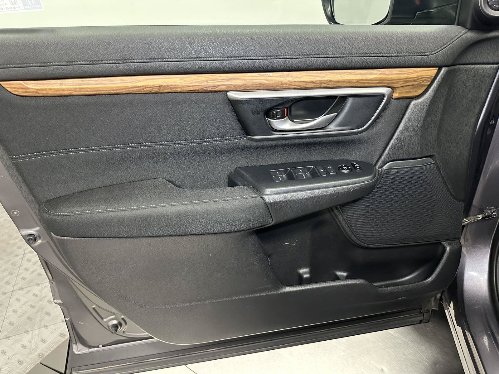 Used 2020 Honda CR-V EX image 19
