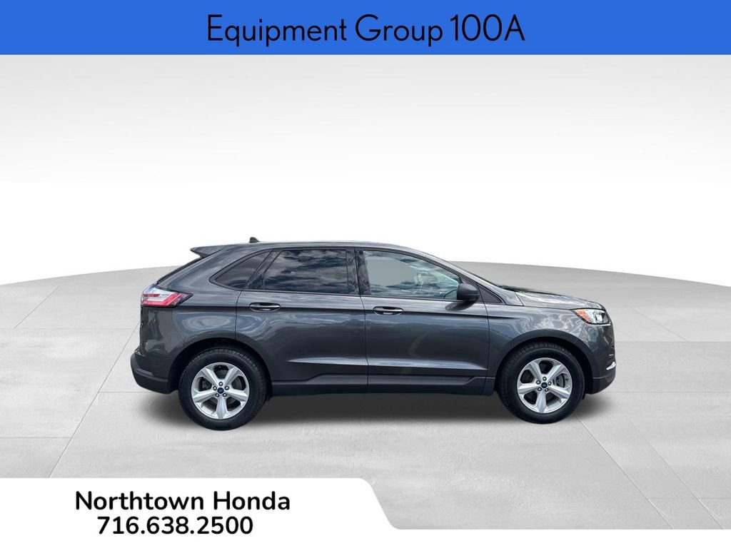 Used 2020 Ford Edge SE image 3