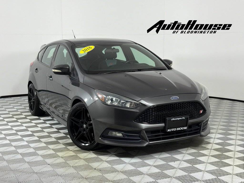 Used 2016 Ford Focus ST FWD image 1