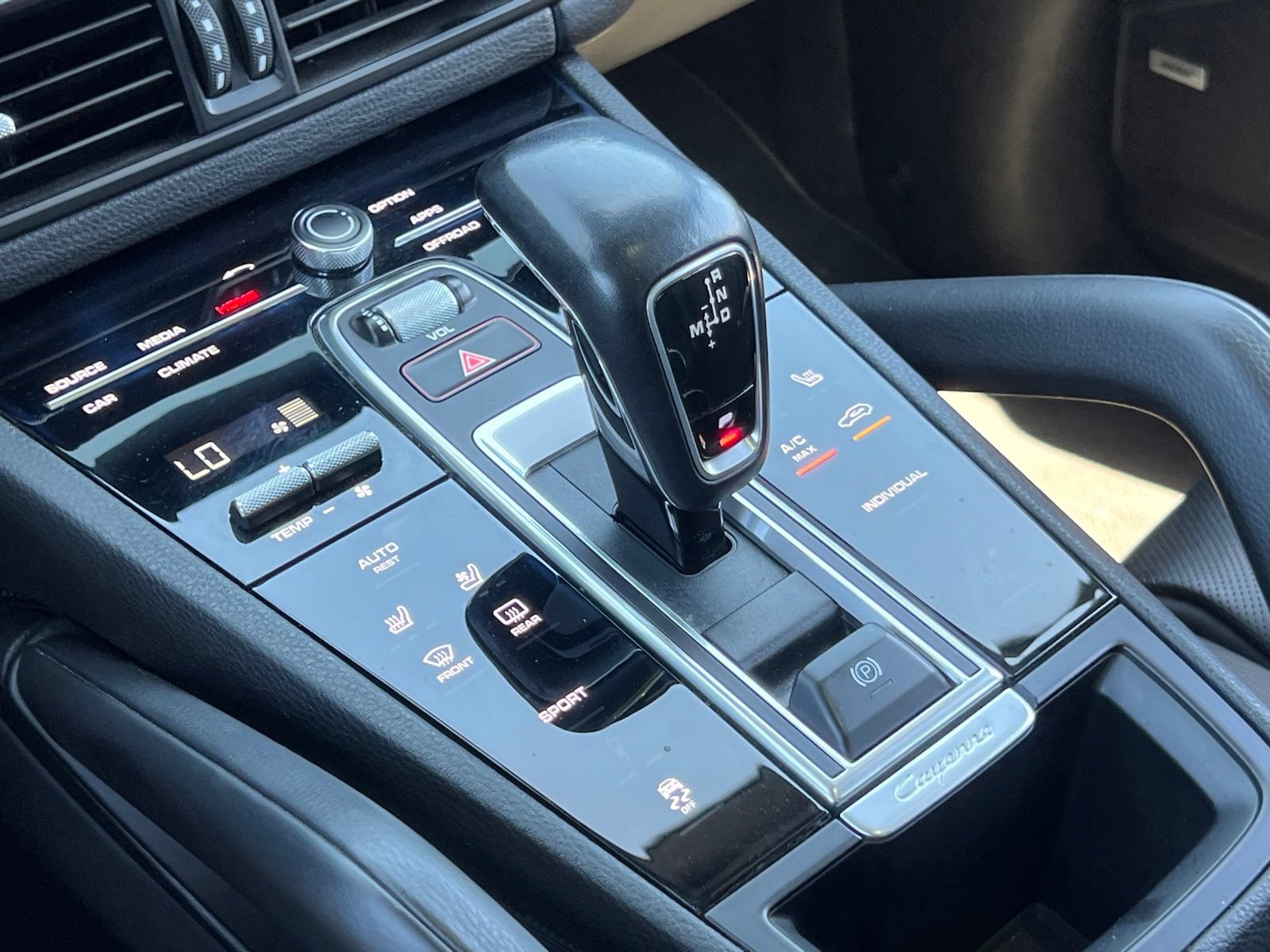Certified 2019 Porsche Cayenne AWD/4WD image 29