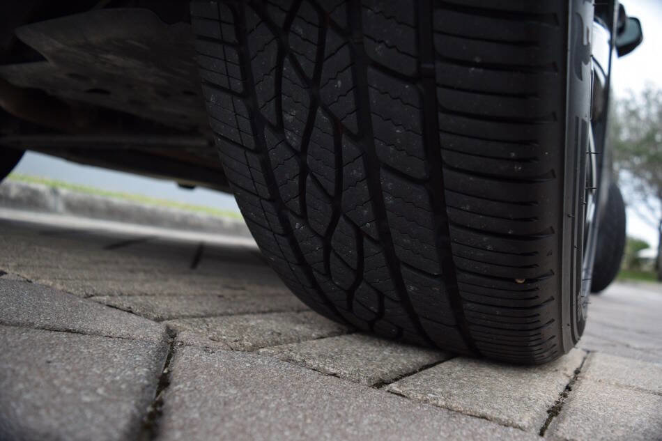 Used 2020 Volvo XC40 T5 Momentum w/ Protection Package Premier image 88