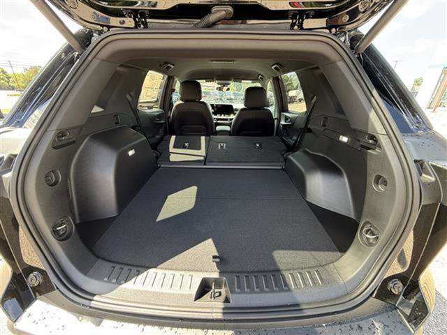 New 2026 Chevrolet Equinox LT w/ Convenience Package II image 30