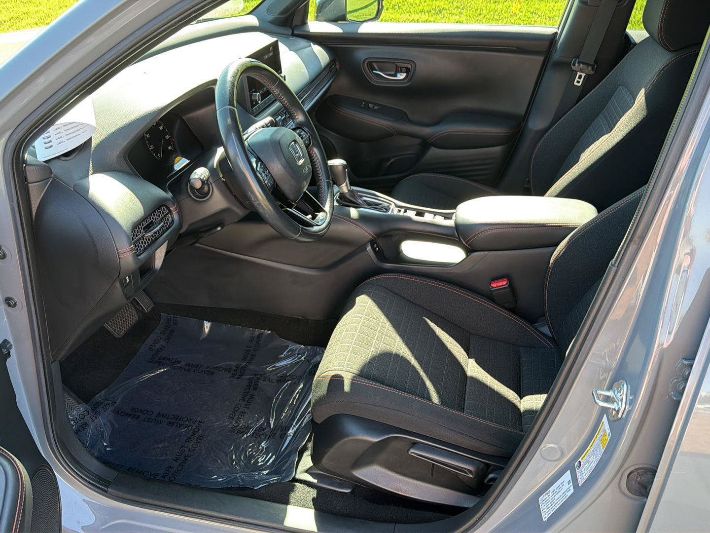 Used 2024 Honda HR-V Sport image 9