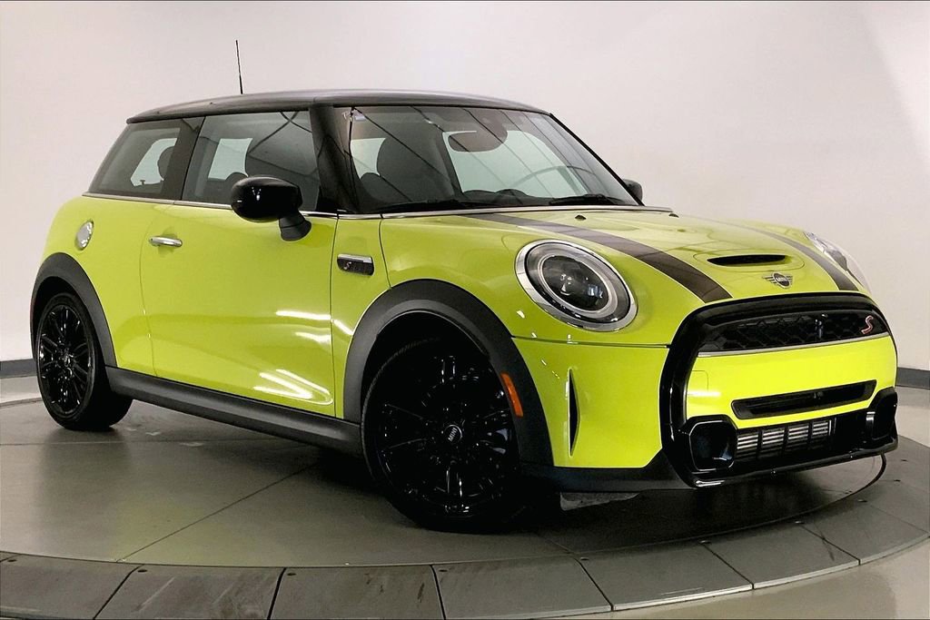 Certified 2024 MINI Cooper S FWD image 33