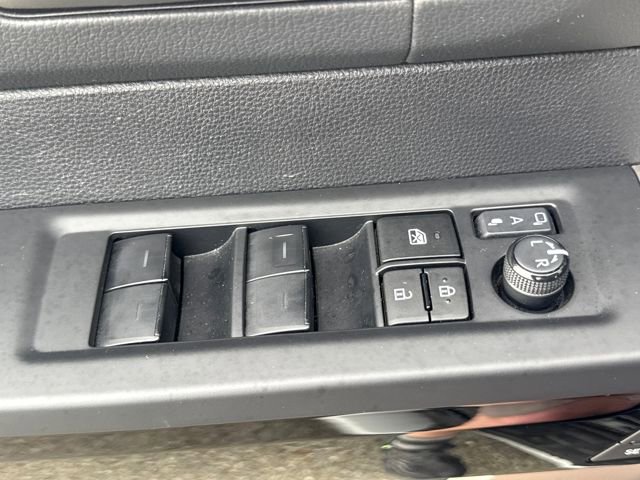 Used 2023 Toyota Tundra Limited w/ Power Package image 21