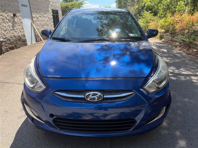 Used 2016 Hyundai Accent SE w/ Option Group 02 FWD image 2