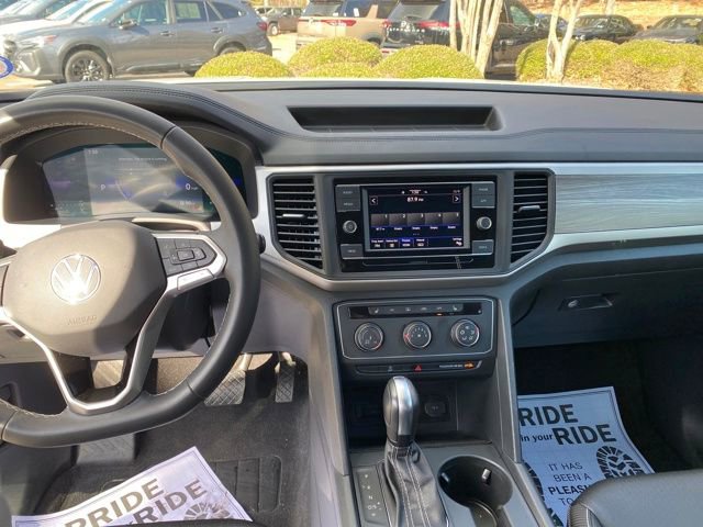 Used 2022 Volkswagen Atlas Cross Sport SE image 15