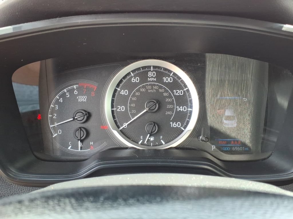 Used 2020 Toyota Corolla LE FWD image 14